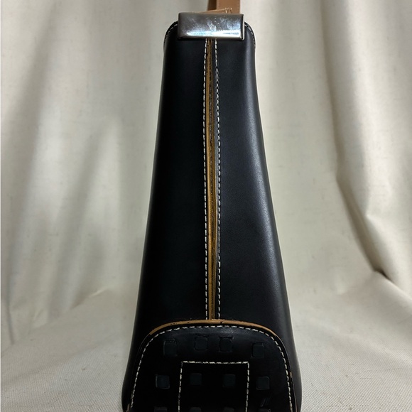 Tod’s Black Leather Shoulder Bag Adjustable Strap Tan Trim Italy - Picture 3 of 11